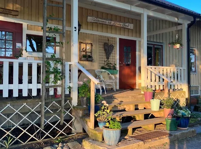 Karaby Gard, Country Living